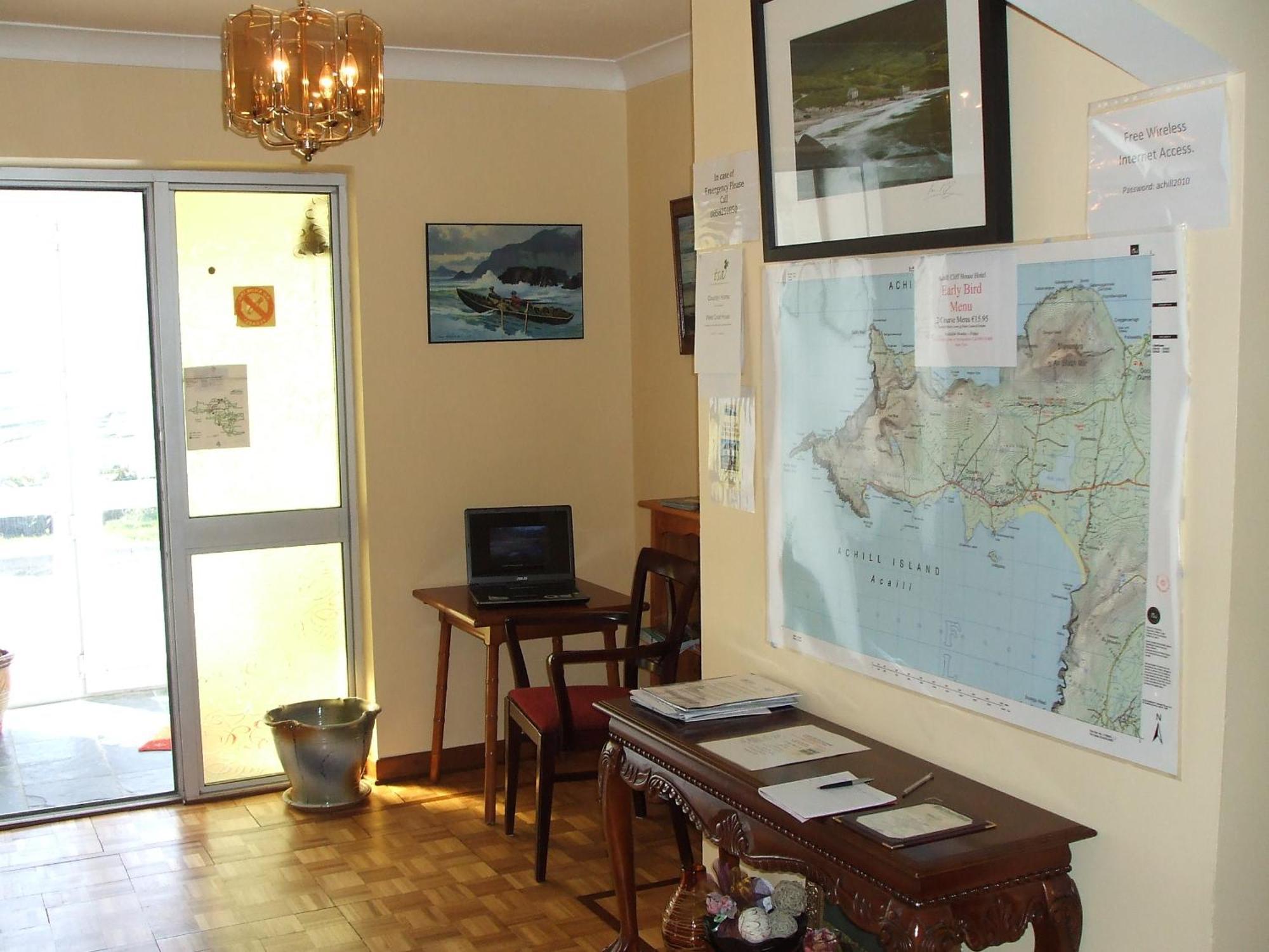 Achill West Coast House Bed & Breakfast Dooagh Bagian luar foto