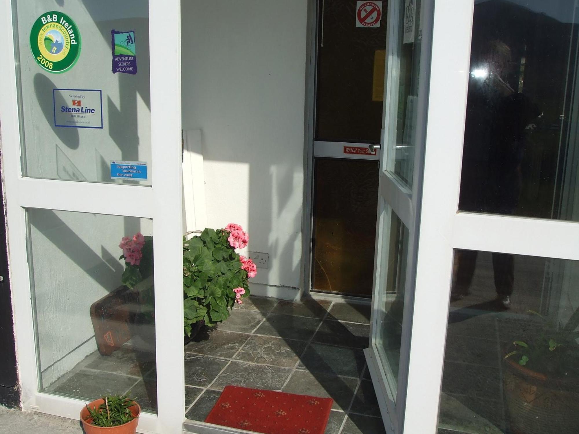 Achill West Coast House Bed & Breakfast Dooagh Bagian luar foto
