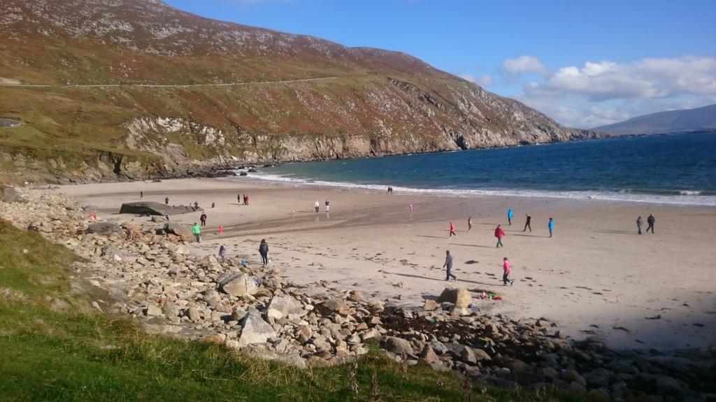 Achill West Coast House Bed & Breakfast Dooagh Bagian luar foto