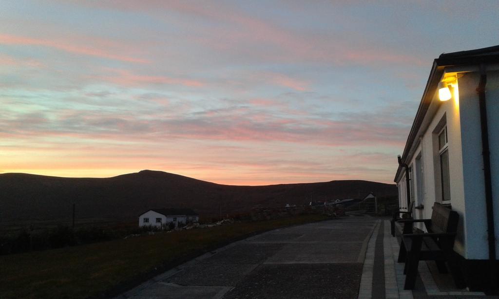 Achill West Coast House Bed & Breakfast Dooagh Bagian luar foto