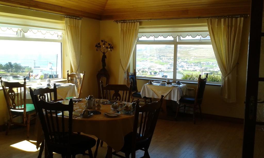 Achill West Coast House Bed & Breakfast Dooagh Bagian luar foto