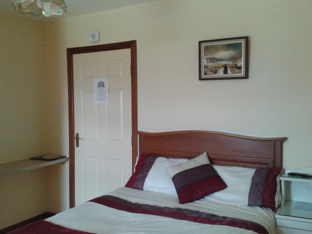 Achill West Coast House Bed & Breakfast Dooagh Bagian luar foto