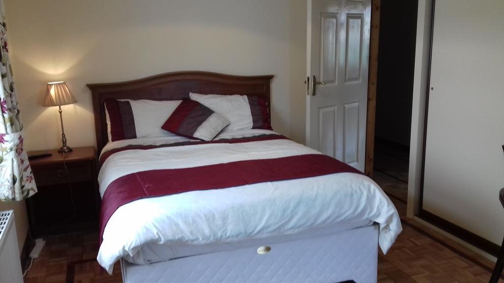 Achill West Coast House Bed & Breakfast Dooagh Bagian luar foto