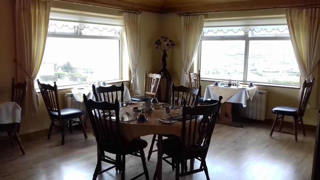 Achill West Coast House Bed & Breakfast Dooagh Bagian luar foto