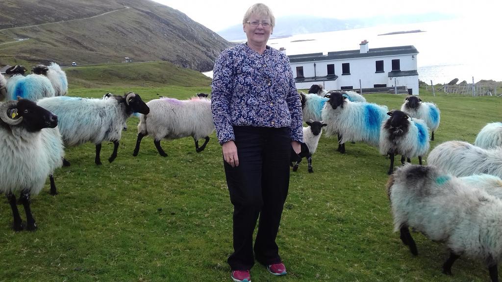 Achill West Coast House Bed & Breakfast Dooagh Bagian luar foto