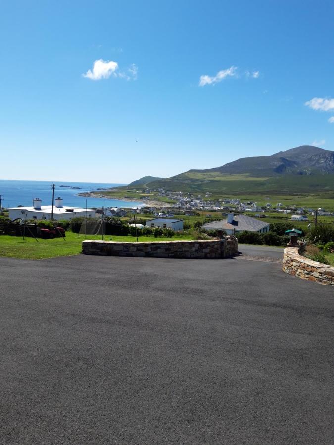 Achill West Coast House Bed & Breakfast Dooagh Bagian luar foto